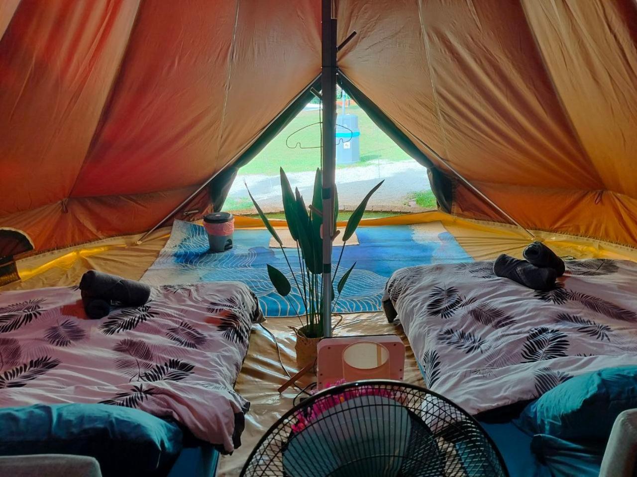 Glamping Wetland